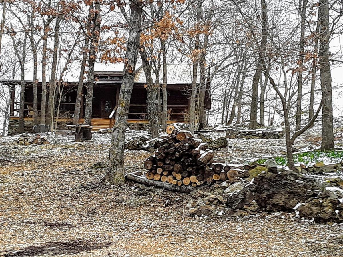 Cherokee Mountain Log Cabins Юрика Спрингс Экстерьер фото