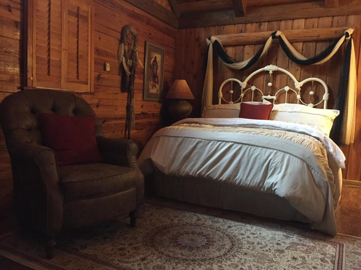 Cherokee Mountain Log Cabins Юрика Спрингс Экстерьер фото